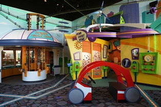 Novel children’s museum exhibit powers up energy education through play